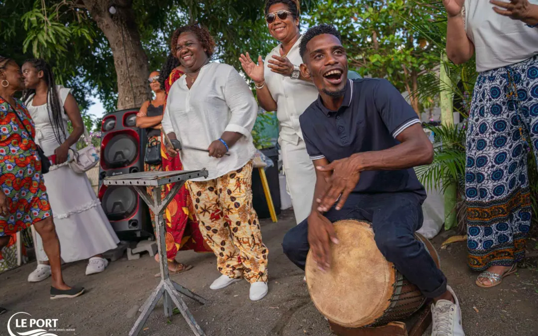 La liberté célébrée en musique dans les quartiers du Port