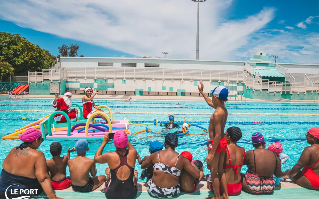 Le Père Noël fait escale à la piscine municipale