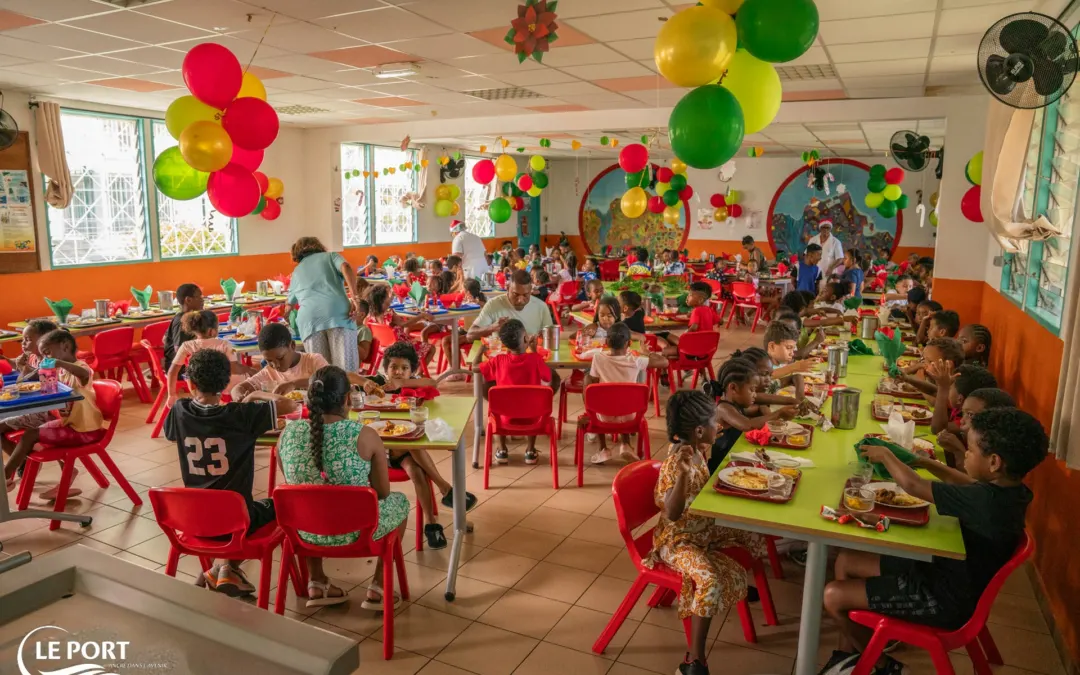 Repas de fête dans les écoles du Port !