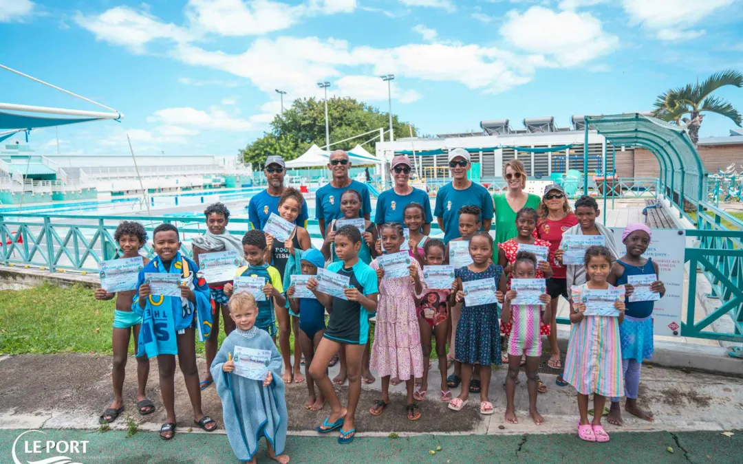 Vakans dann Port : remise de diplômes aux nageurs