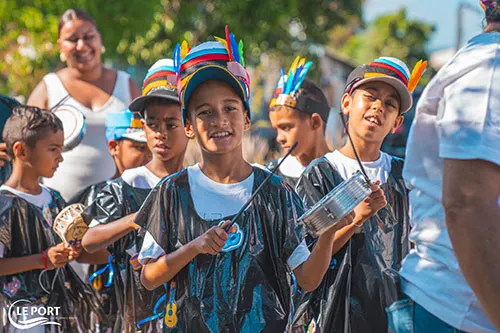 Défilé de la batucada des mercredis loisirs