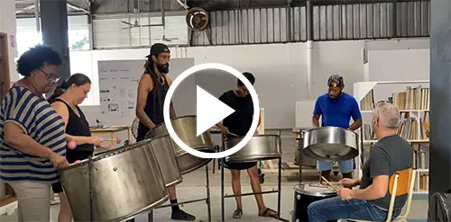 Dernières répétitions pour les percussionnistes de Steel Groove Lo Kèr