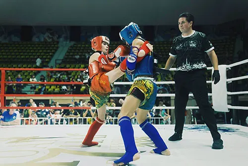 Muay Thai : L’argent et le bronze pour les jumeaux portois, Julienne Lamy