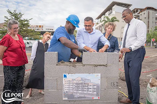 Pose de la première pierre de la résidence KAPITI