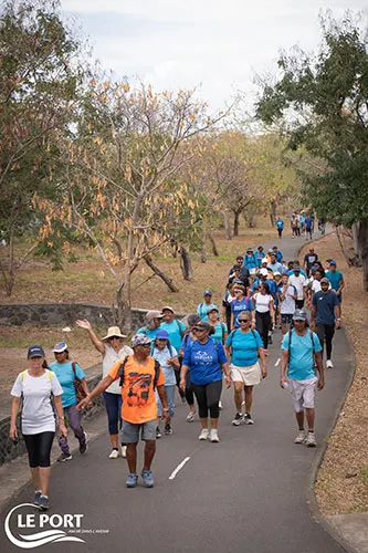 La Marche bleue avec les seniors du Port